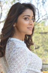 Shriya Saran Latest Photos